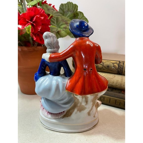 Occupied Japan Vintage Porcelain Colonial Couple Lady Gentleman FIGURINE - Picture 2 of 11